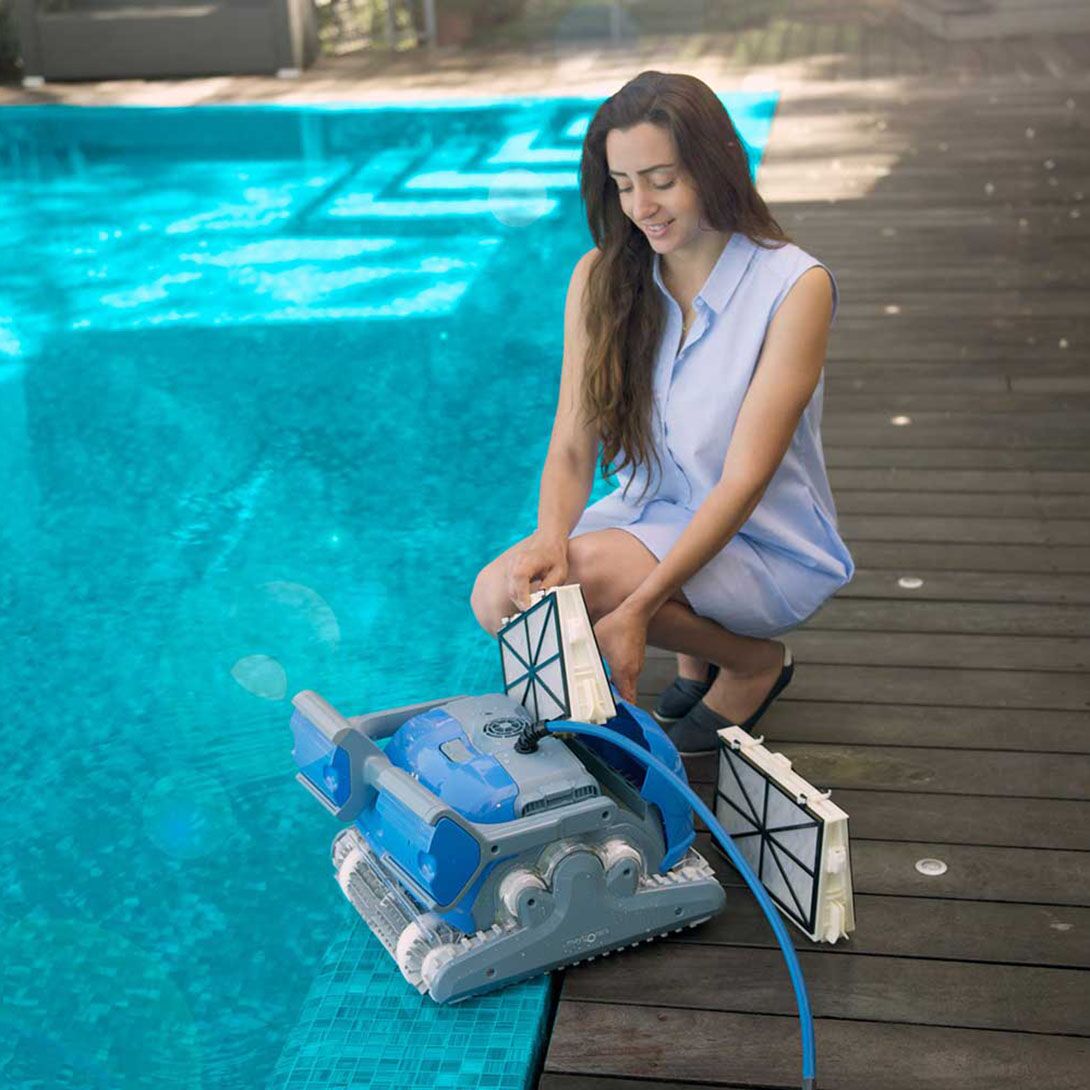 Ships Next Day New Maytronics Dolphin M400 Robotic Pool Cleaner