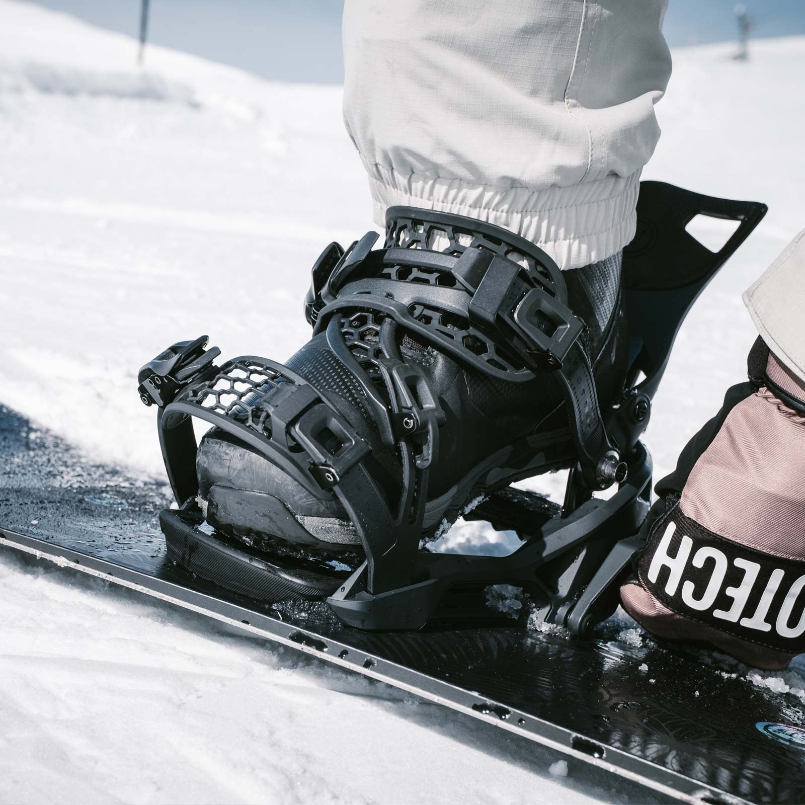Ships Next Day Nidecker Supermatic Snowboard Binding 2024