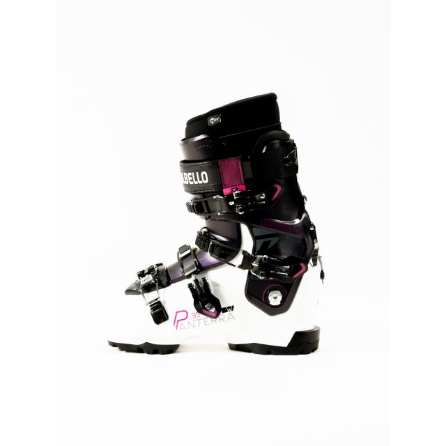 The Panterra 95 W features Powercage technology, an innovative tongue and medium-hard flex and is designed for ambitious female skiers. It has lots of adjustment options, great power transmission and the latest version of the high-end ID liner. Pre-fitted GripWalk soles reduce the risk of slipping when you walk and encourage the foot’s rolling movement.