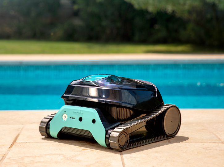 Dolphin Liberty 300 Cordless Robotic Pool Cleaner