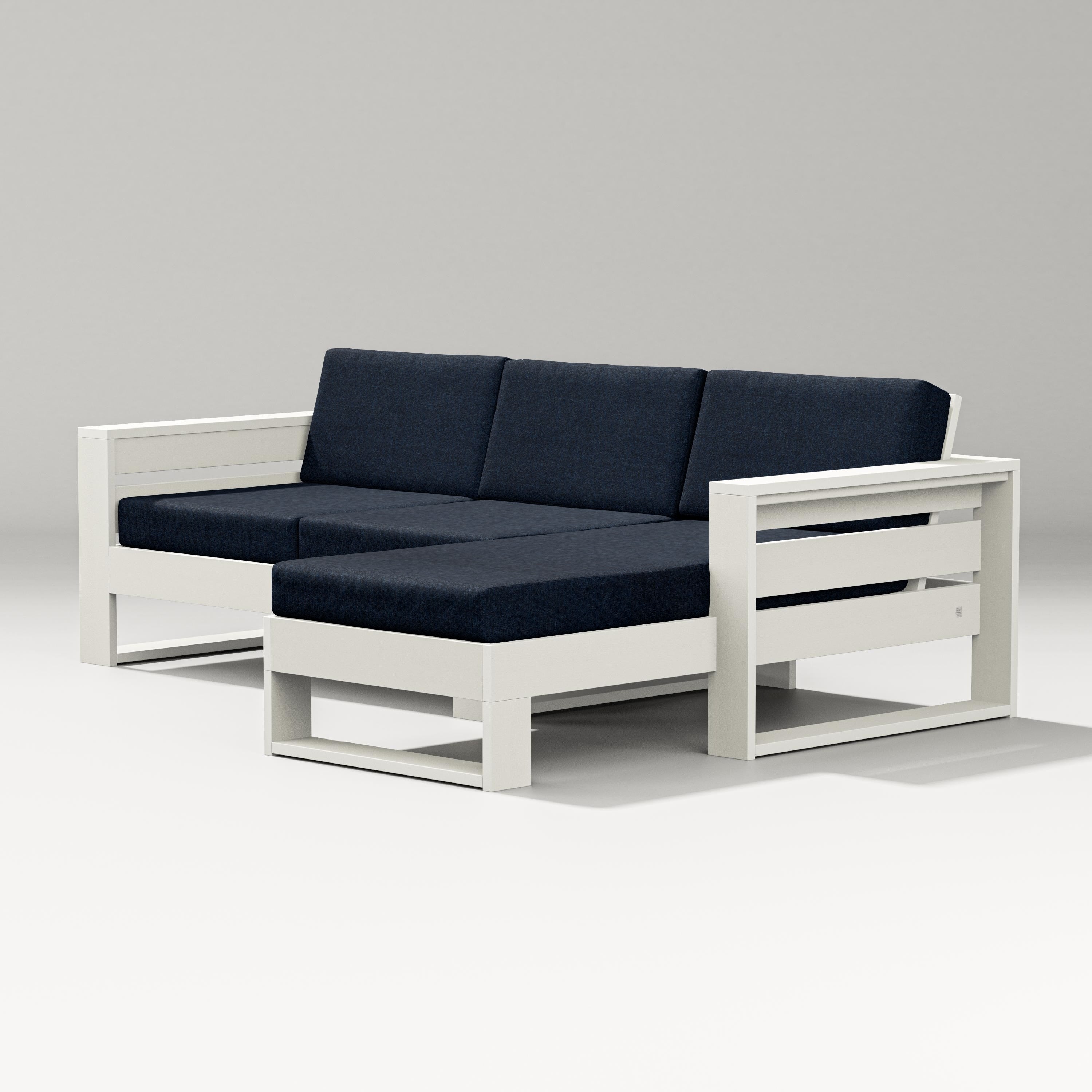 PW Designer Series Latitude Right Chaise Sectional in Vintage White / Marine Indigo