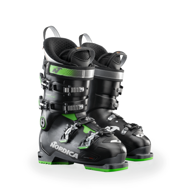 The Speedmachine 90 delivers top of the line all mountain performance, in all conditions. With its fully customizable Infrared Tri-Force shell and 3D liner design the Speedmachine delivers high performanc and precision without sacrificing comfort. This boot was built to bring your skiing to the next level. Powerful, comfortable and fun.