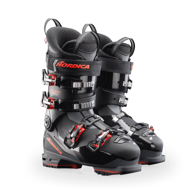 Comfortable and confident, Nordica's Sportmachine 3 100 loves to explore the entire mountain. 