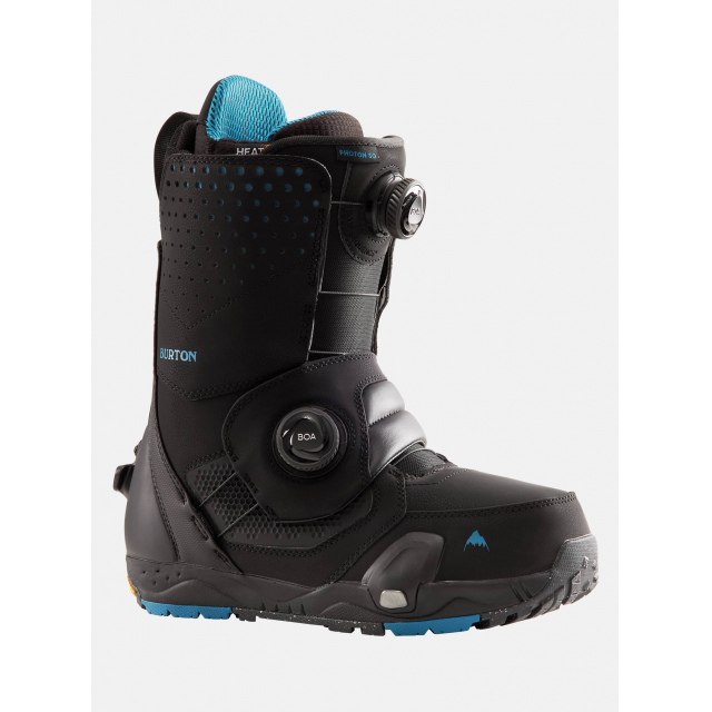 Explore. Experiment. Charge. The men's Burton Photon Step On Snowboard Boots let you step on and go with a precision fit and responsive feel that encourages you to push further.