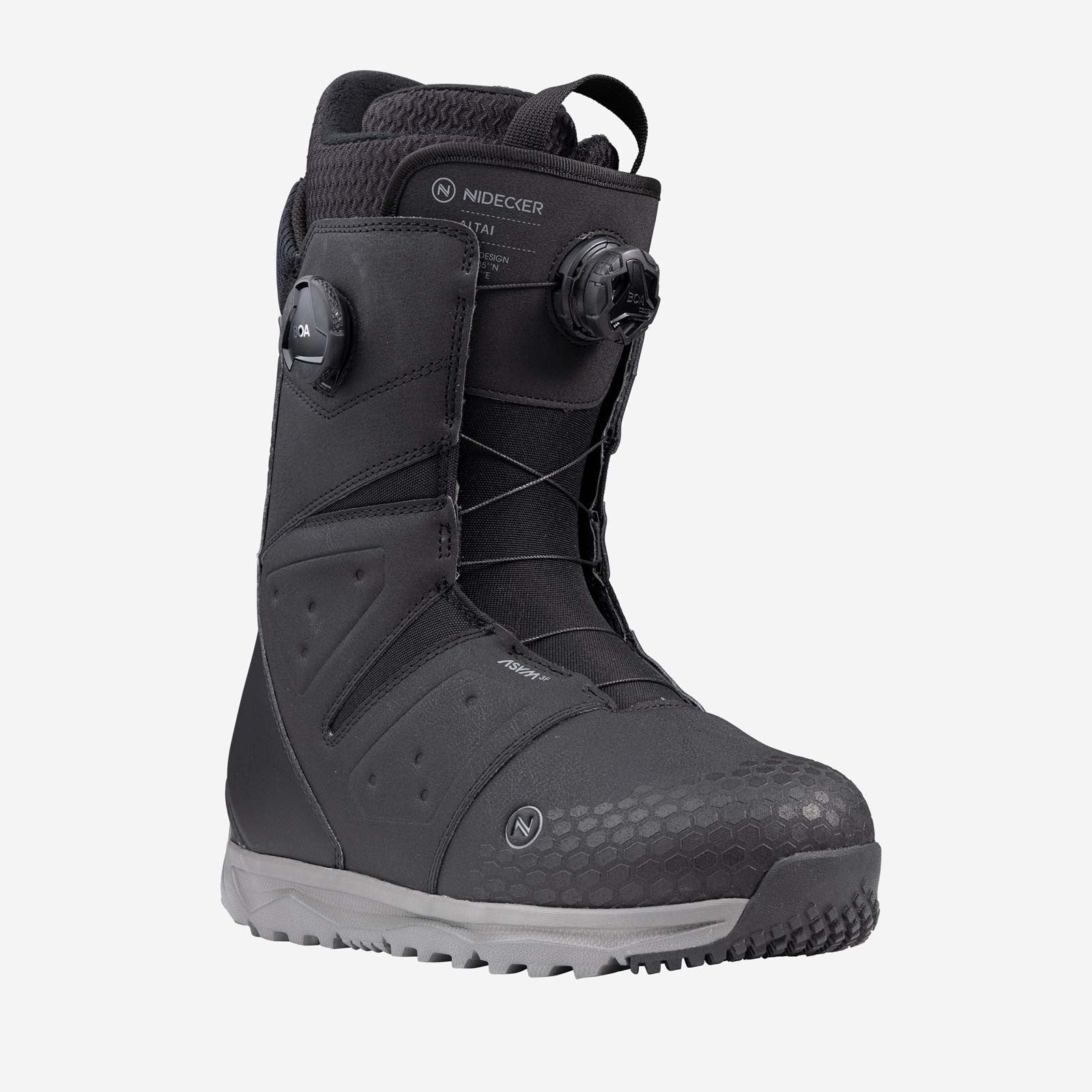 The Altai is the centrepiece of the new Nidecker boot collection, offering premium features and freeride-friendly support at an unbeatable price. It’s built around an asymmetrical upper that fits perfectly with Nidecker and Flow binding straps, eliminating pressure points.